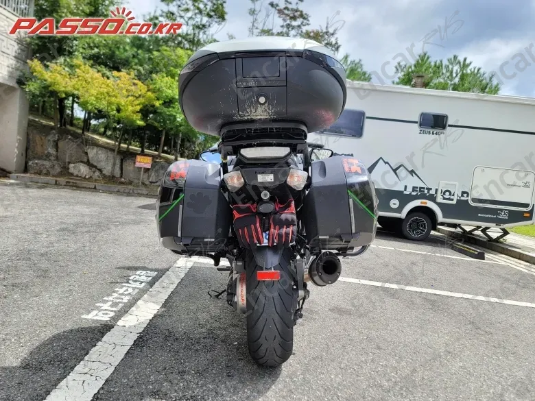 Kawasaki Gtr 1400 - фото 2