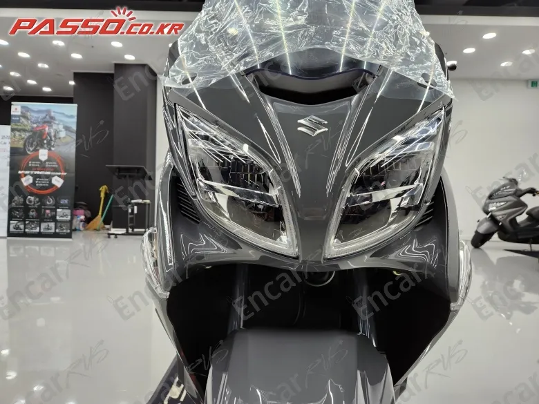 Suzuki Burgman 400 Abs - фото 5