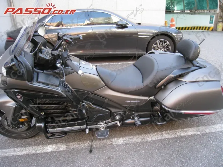 Honda Goldwing F6b - фото 1