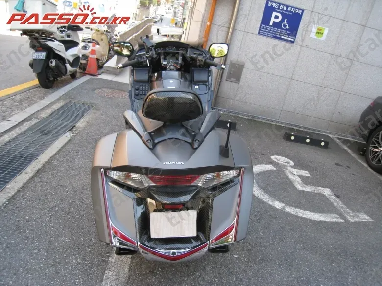 Honda Goldwing F6b - фото 2
