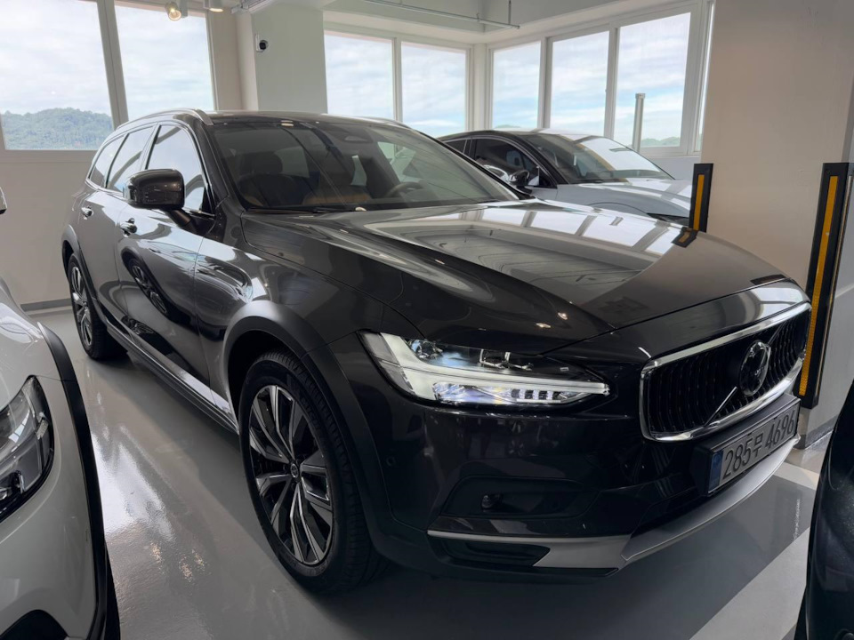 Volvo V90