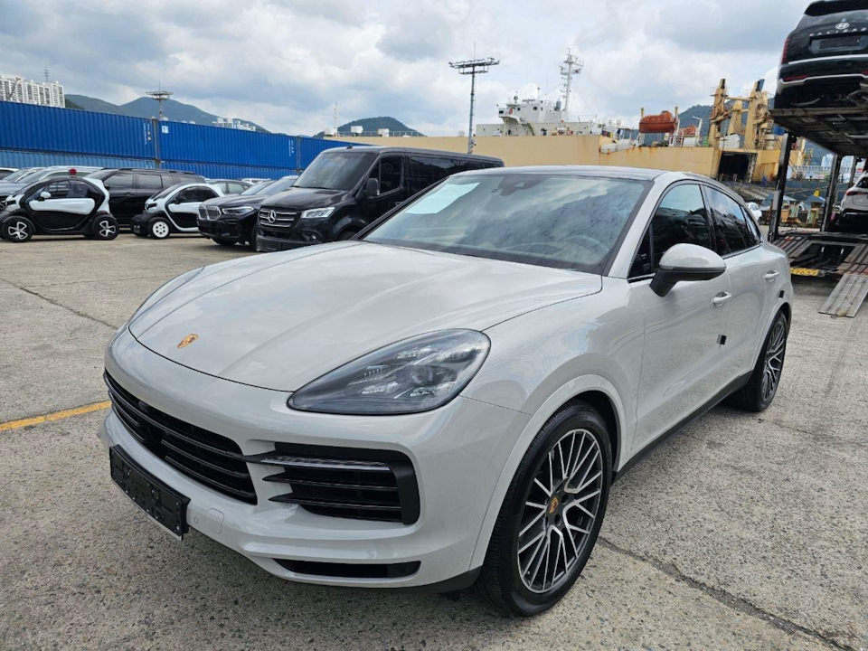 Porsche Cayenne Coupe
