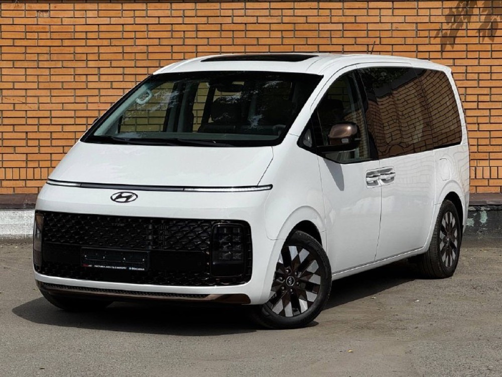 Hyundai Staria